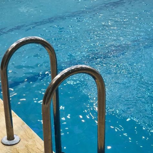 بیماری‌های شایع در استخرهای شنا را بشناسید